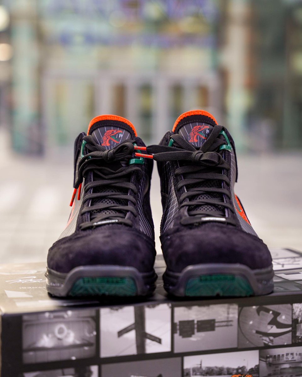 LeBron 7 “FAMU” has made it’s way to Rupp Arena! 

They’re expected to release in early 2023.

#FAMU | #Rattlers | #LeBronJames | #NikeBasketball