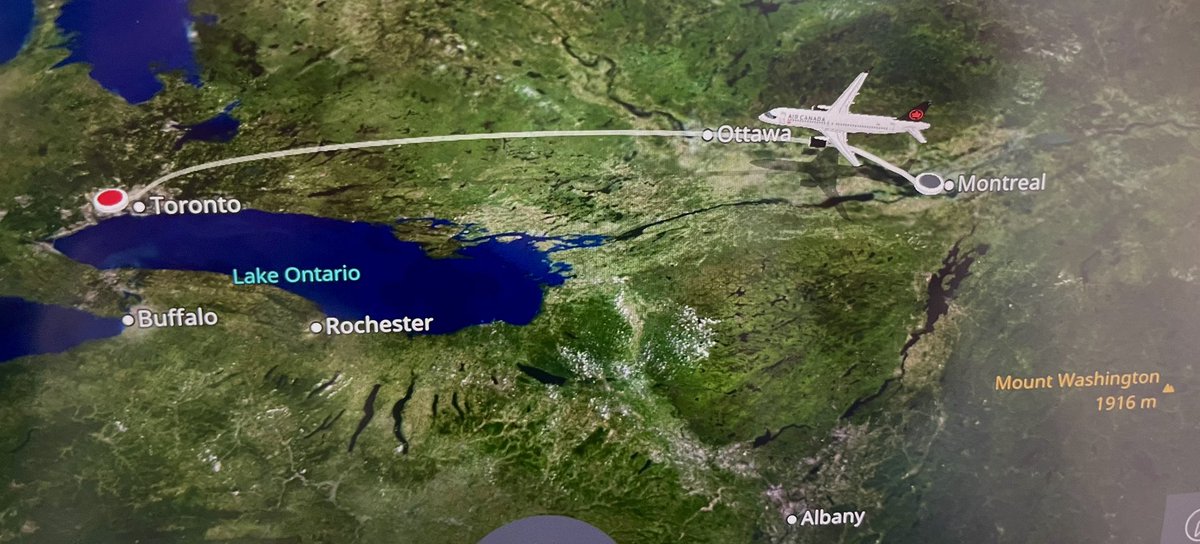 MChristineRod's tweet photo. Last flight of 2022! While travel had its challenges, as we all strive for a better 2023, a quick thank you to @AirCanada agents, pilots, flight attendants, air &amp; ground crew &amp; all airports employees across 🇨🇦 for the safe travels! Happy Holidays! https://t.co/RELOdATmMc