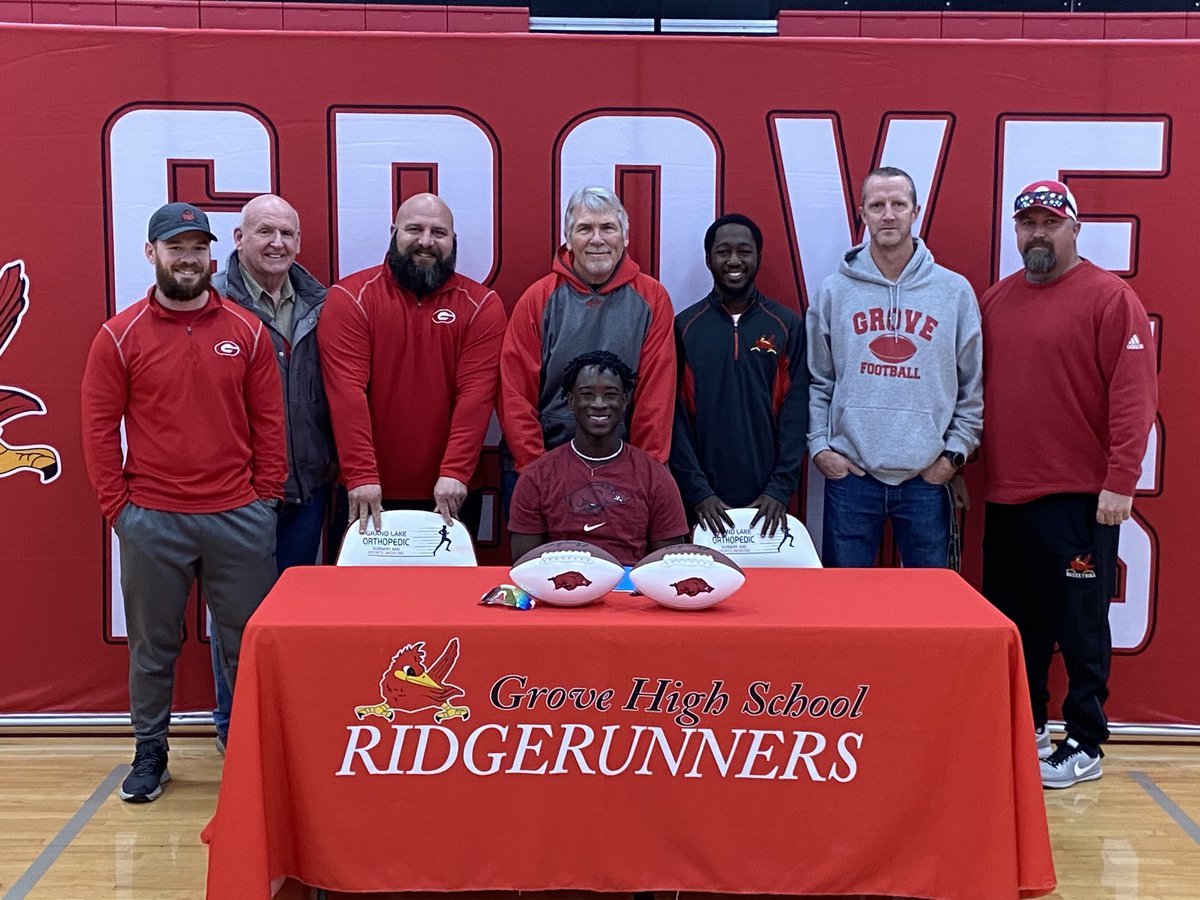 grove_athletics's tweet photo. A big congratulations to Emmanuel Crawford…he signed today to attend the university of Arkansas. Grove Athletics are proud of you. Can’t wait to see what you do at U of A. https://t.co/w0EtDzXVHD