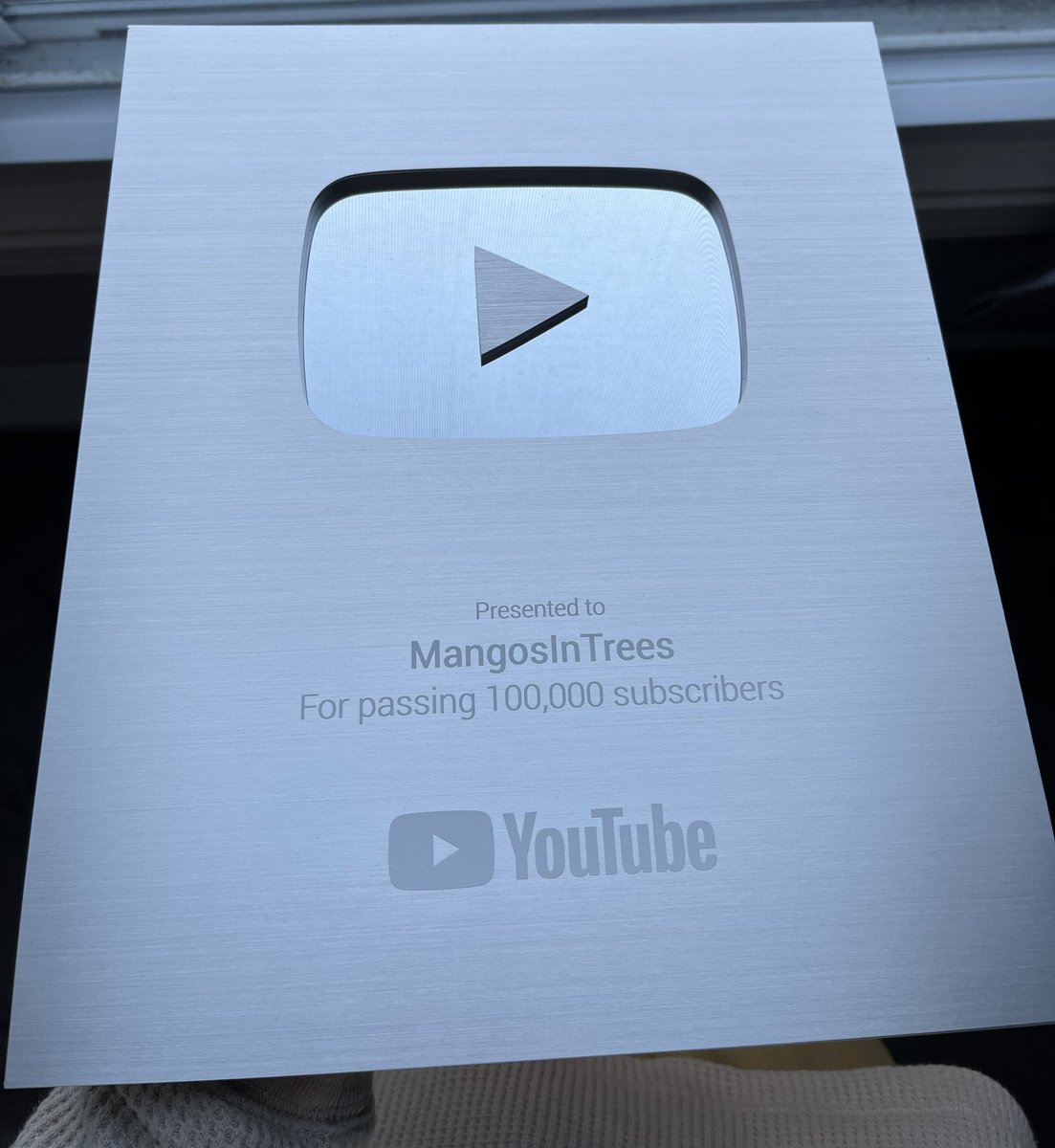 Mangos tweet media