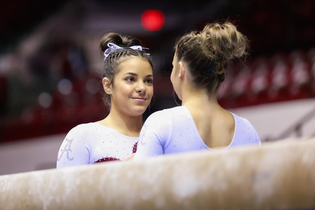BamaGymnastics's tweet photo. Counting down the days until Jan. 6⏳
#RollTide | #BamaBuzz https://t.co/HWq1XcOEoN