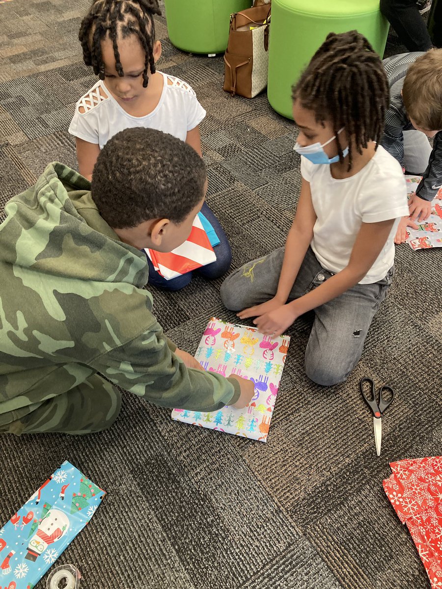 Day 3-Gift of Reading-was all about teamwork. Ss helped each other wrap their books. My favorite quote-“This is the 1st time I can give my brother a gift. I hope we can do this next year”. ❤️ #allthattape #buildingreaders @BaysideBulldog @CathyBrumm @MsOConnor33 @vbschools