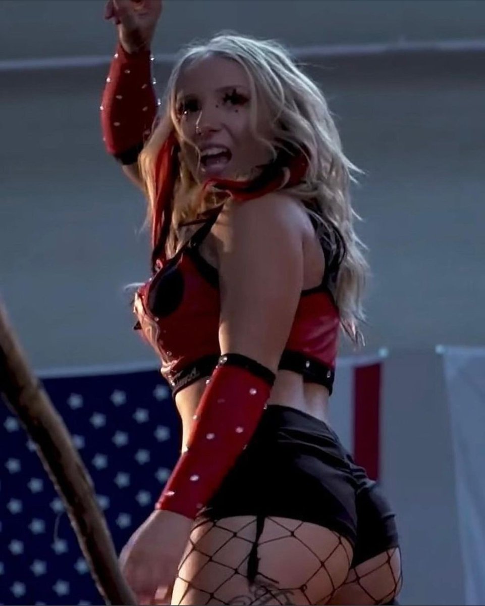 EnglishLeo's tweet photo. #WomanCrushWednesday - @Heathereckless
#DevilsLittlePrincess https://t.co/DEZGTtdN3c
