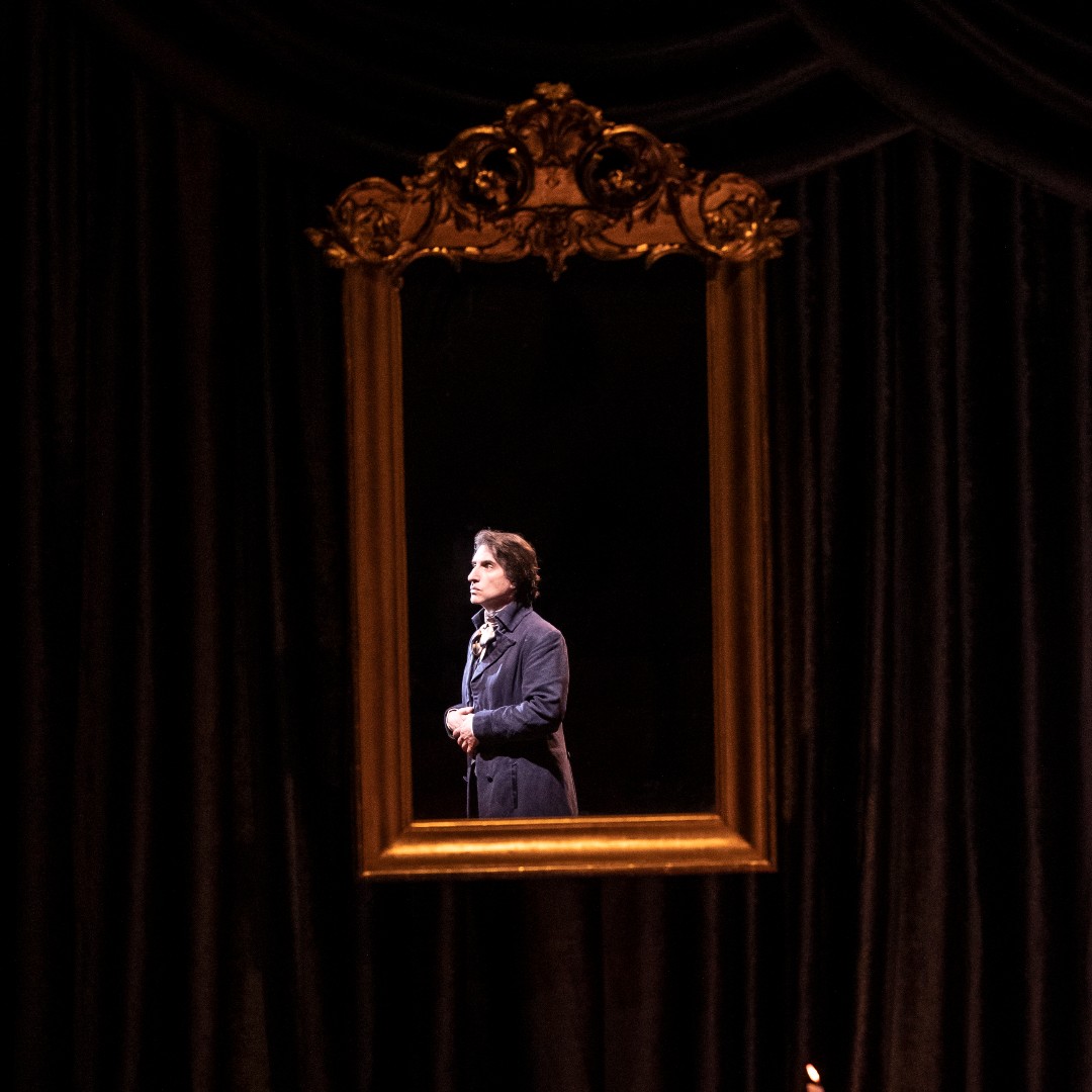 Lagunaplayhouse's tweet photo. Hershey Felder’s CHOPIN IN PARIS will take you back in time as he brings romantic Paris vividly to life, playing the magnificent composer Fryderyk Chopin.

January 4-15 only. https://t.co/c12ydXkHWy