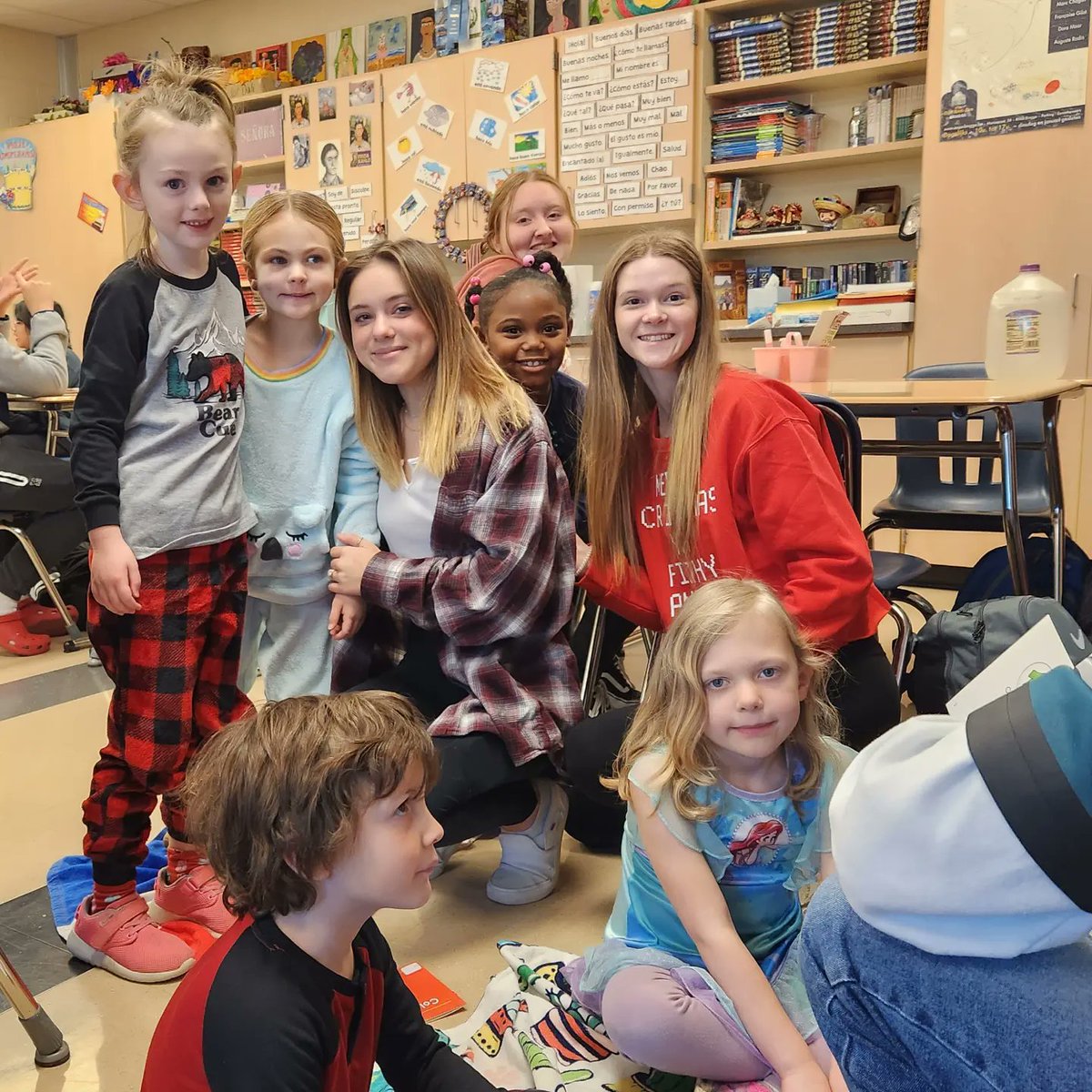KinneerSra's tweet photo. I'm super proud of my Spanish 3 students for teaching a holiday lesson to our kindergarten students today! #learningwithoutlimits #rocketpride #spanishwithsrak https://t.co/ZsFSAYewgt