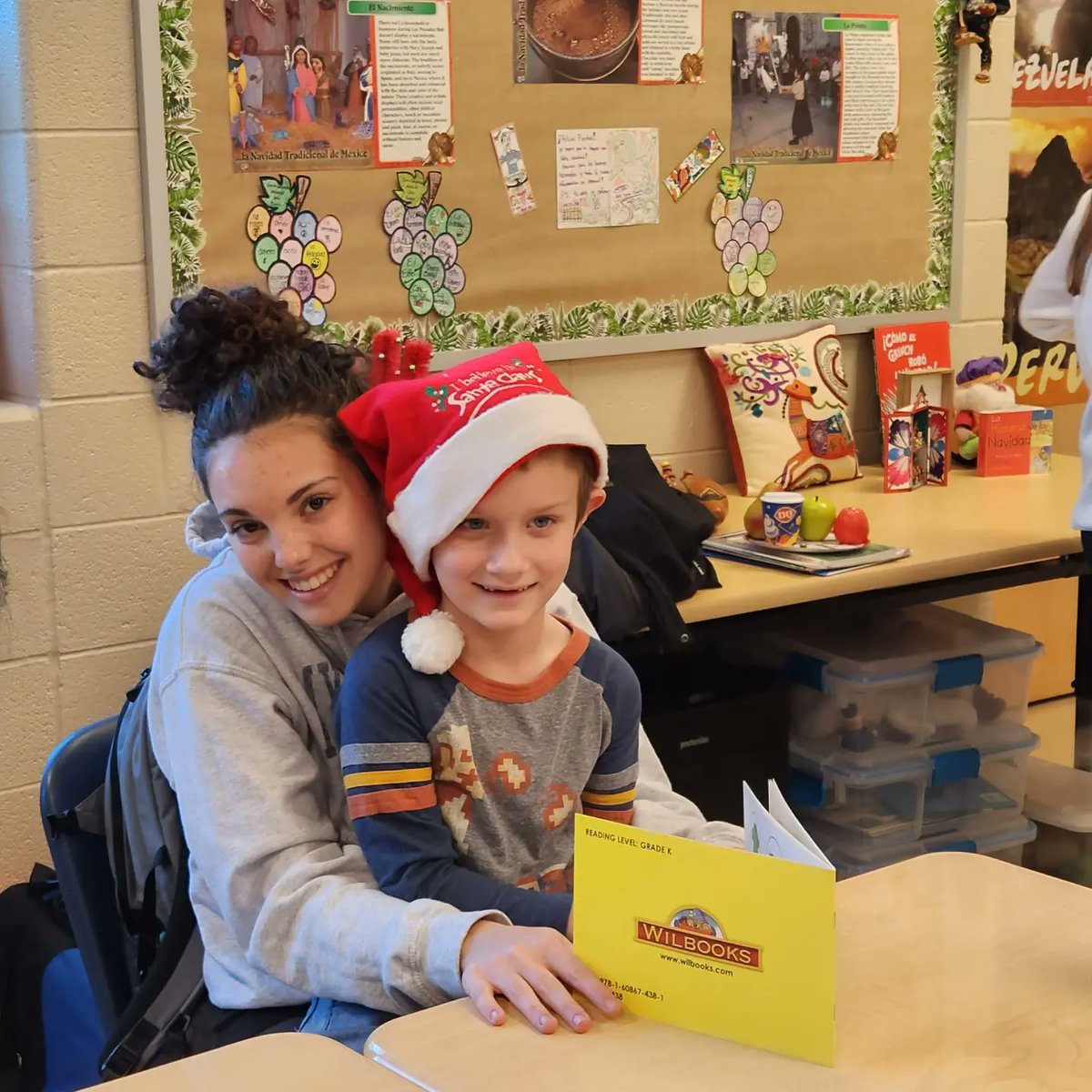 KinneerSra's tweet photo. I'm super proud of my Spanish 3 students for teaching a holiday lesson to our kindergarten students today! #learningwithoutlimits #rocketpride #spanishwithsrak https://t.co/ZsFSAYewgt