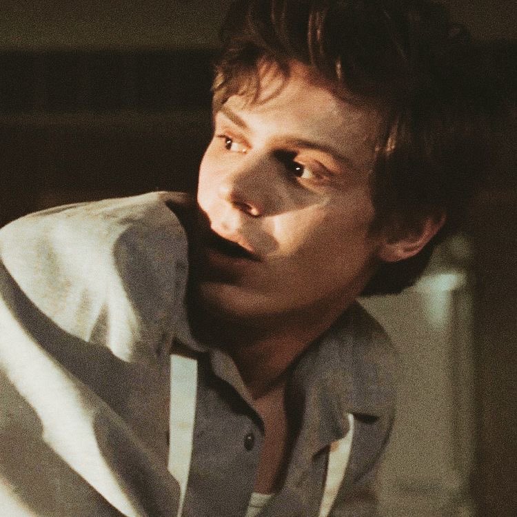 Burrowsswife's tweet image. Sweet boy &amp;lt;3 #kitwalker #ahs