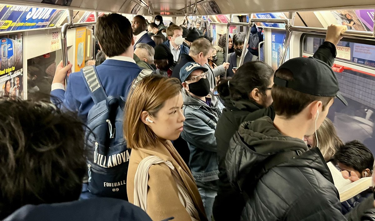 racerxnyc's tweet photo. @PATHTrain @PANYNJ shouldn’t need #PathThursday to realize the need to run more @PATHTrain’s. @StevenFulop @GovMurphy @NYCMayor @GovKathyHochul @pathalerts @NJTPA @CommutingLarry #PathSucks #ExposePath #WeTheCommuters https://t.co/eRqpEjAH1e