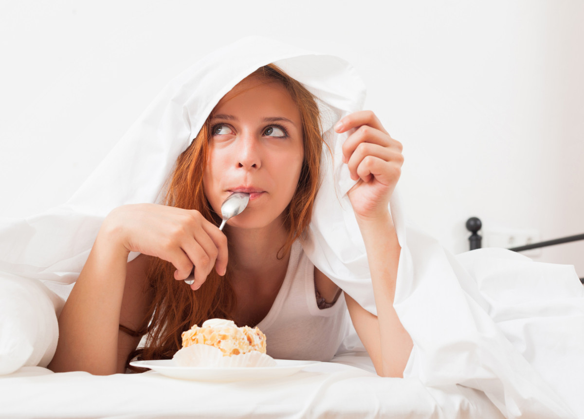 MCPRllc's tweet photo. Although research is limited, some other foods may be beneficial for sleep as well, Dr. Alex Dimitriu explains. These include fatty fish, kiwi, cherries and milk.

Thanks @KaitlinVogel, @ParadeMagazine
@SiliconPsychMD #sleep 
https://t.co/hR6I63744K https://t.co/MfiCbgPA2s