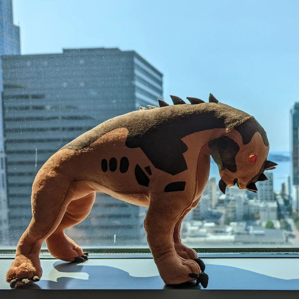 Now that I have secured my own... I can tell you that skag babies are open for pre-order. ift.tt/nAHGWNo  Get one, or a box full of them, feed them froyo, stop them from fighting, take them everywhere, love them forever. Also makes a great gift.. FOR YOUR MOM!
.
.
#Jus…