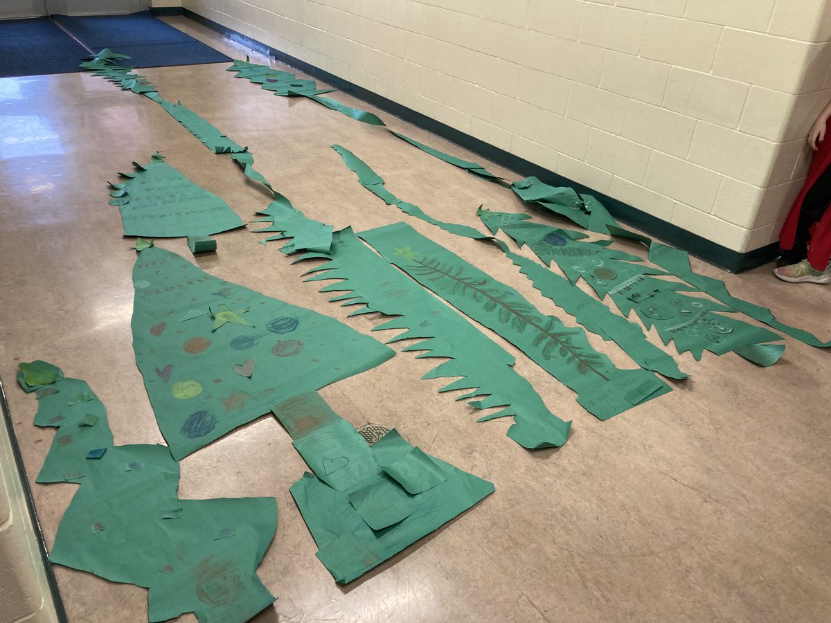 alripberger's tweet photo. Tallest Christmas Tree Challenge... 6ft of green paper, scissors, and glue! #TiptonPride #ThirdGrade #LastDayBeforeBreak @TiptonElement @TiptonSchools https://t.co/qbgaM4QXSO