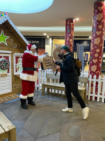 WorcesterBID's tweet photo. Today we've been out and about filming for next years Christmas TV advert! Thank you to all the businesses who participated👏
#makeitworc #makeitfestive 👀 #WorcestershireHour https://t.co/0vaeswZ3T5