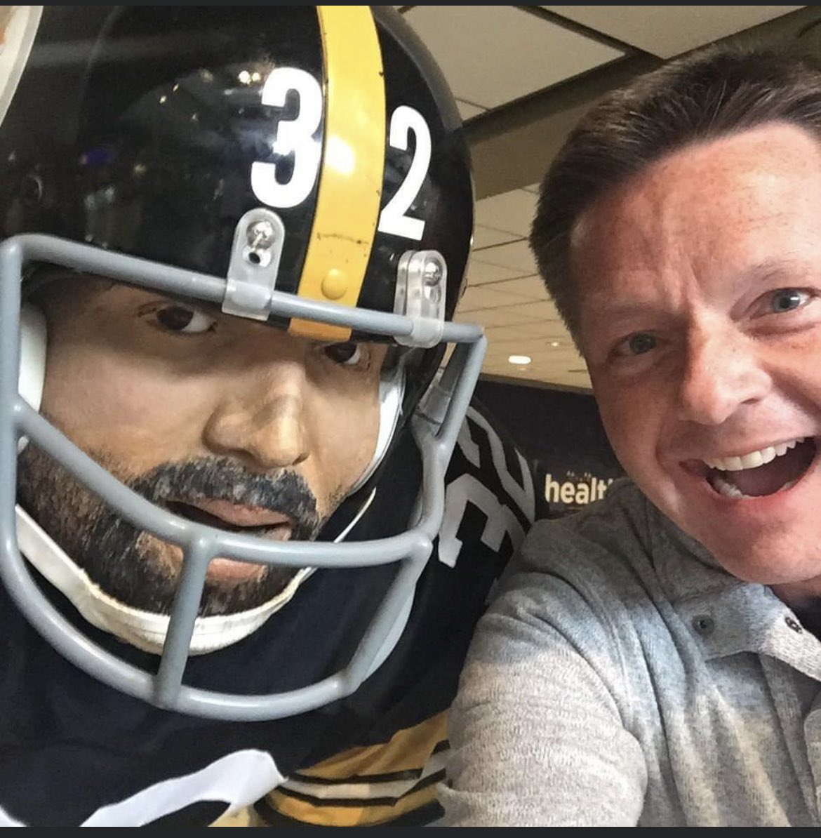 szek2124's tweet photo. Loved watching him play. Thank you for the memories &amp; the Super Bowls. He was class personified. #FrancoHarris #legend #ImmaculateReception https://t.co/bGS8MBFa1e