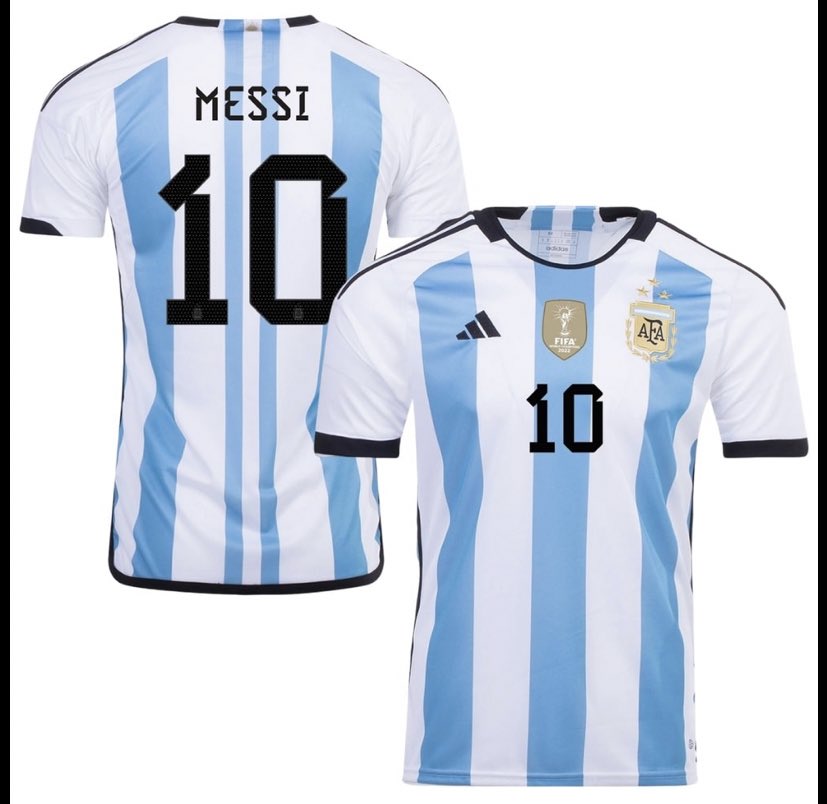 Cadeau de Noel 🎁

Un maillot de l’Argentine 3 étoiles à gagner pour cela :

✅ follow <a href="/ParlonsFootFCB/">PF</a> &amp; <a href="/maxiikits/">Maxi Kits</a> 
🔄RT ce tweet
👤 identifie un amis dans les commentaires 

Tirage au sort lundi 27 décembre ,bonne chance à tous 🍀