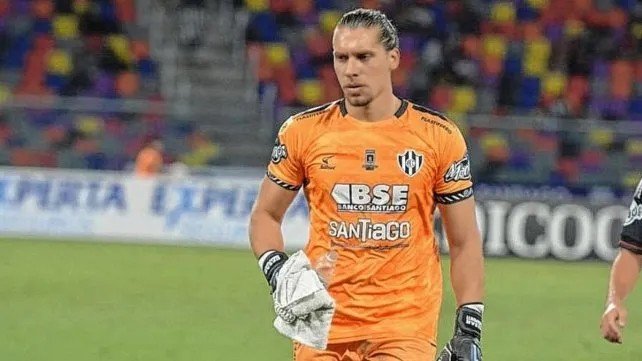ramaferreyra13's tweet photo. César Rigamonti se encuentra libre tras rescindir contrato con #CentralCordoba y tiene todo acordado para ser nuevo arquero de #Palestino 🇨🇱. Sólo faltaría la firma. https://t.co/P7HTwYbNXa