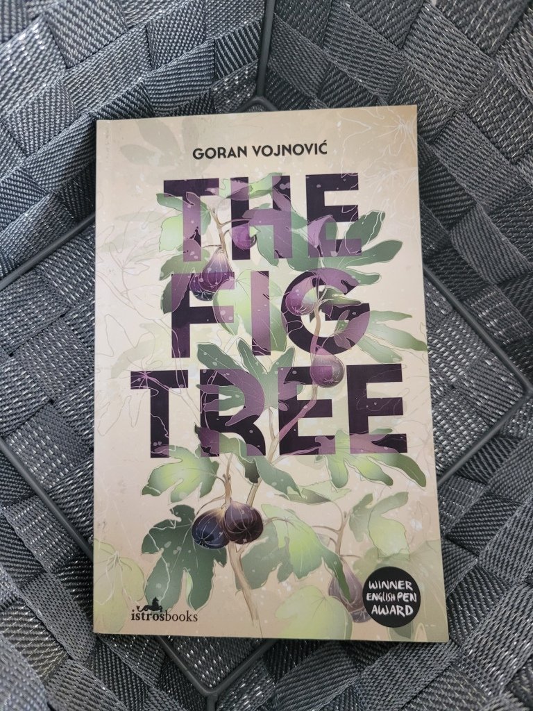 ReadintheWorld's tweet photo. Our next #bookreview takes us to #Slovenia. We read The Fig Tree by Goran Vojnović 🇸🇮📖🌍 #readingtheworld #readingchallenge
A review can be found on our blog:
https://t.co/Up8BVKu76m https://t.co/zcD3YjdKMD