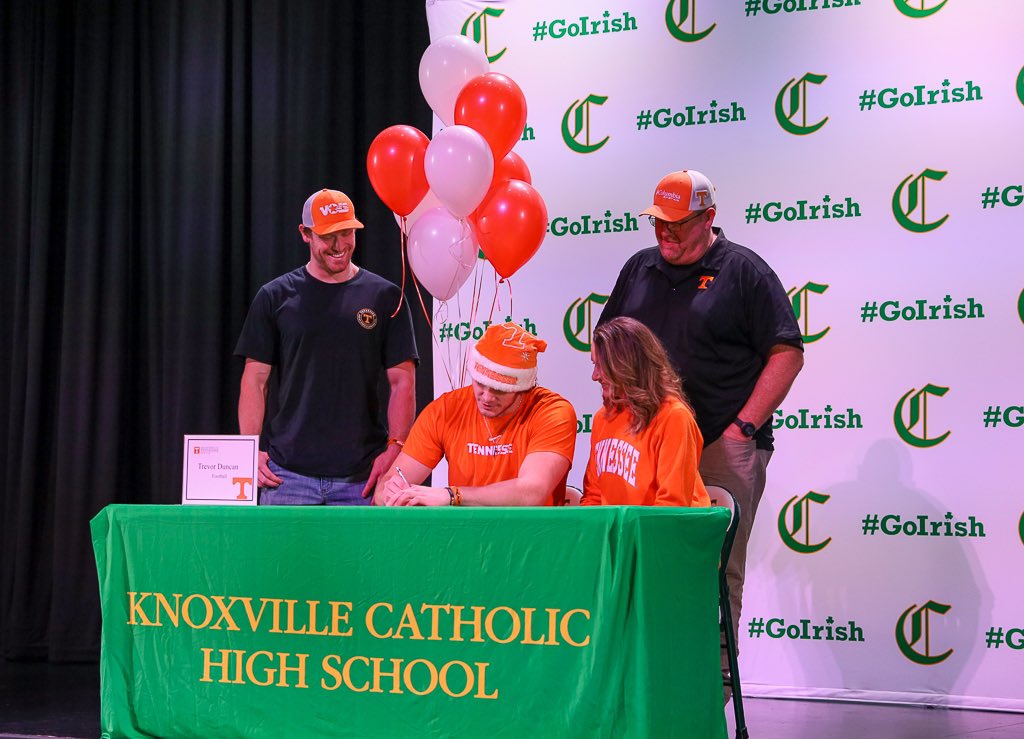 KnoxCatholic's tweet photo. Congratulations to Trevor Duncan (@Vol_Football), Brock Taylor (@VandyFootball) and Blair Cherry (@CarsonNewmanVB) on signing their letters of intent today to pursue their academic and athletic careers at the collegiate level! #irishbuilt #goirish ☘️🏈🏈🏐 https://t.co/joDj3DunuL