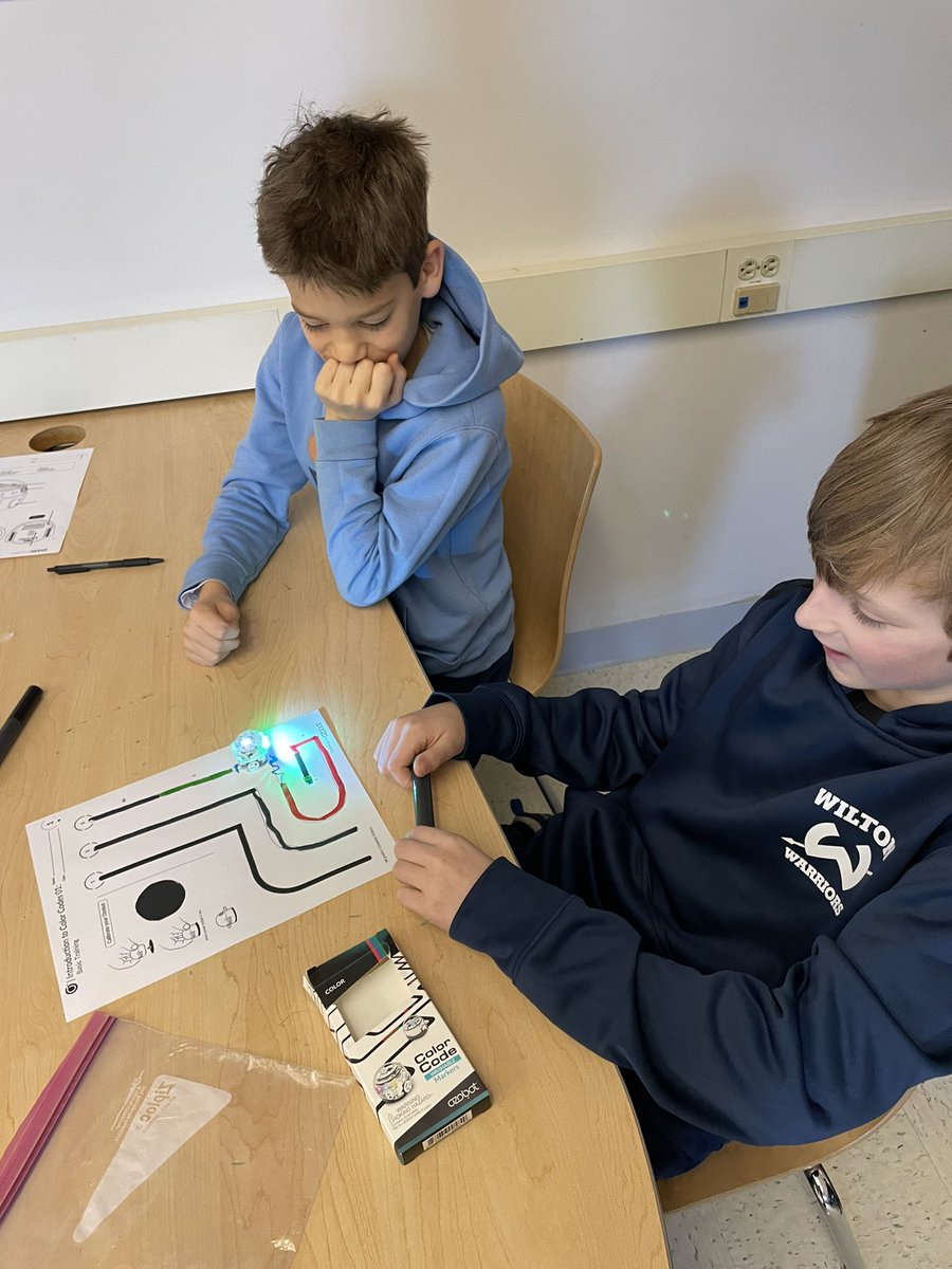 My Ss turned into Robotic Engineers this week in the MakersSpace! What a fun hands on activity using colors to code 🎨🤖 #WiltonWayCT <a href="/WPSCMSocial/">CM Live</a> <a href="/CMmrsryan/">Nicole Ryan</a> #MakersSpace #Otobots #RoboticFun