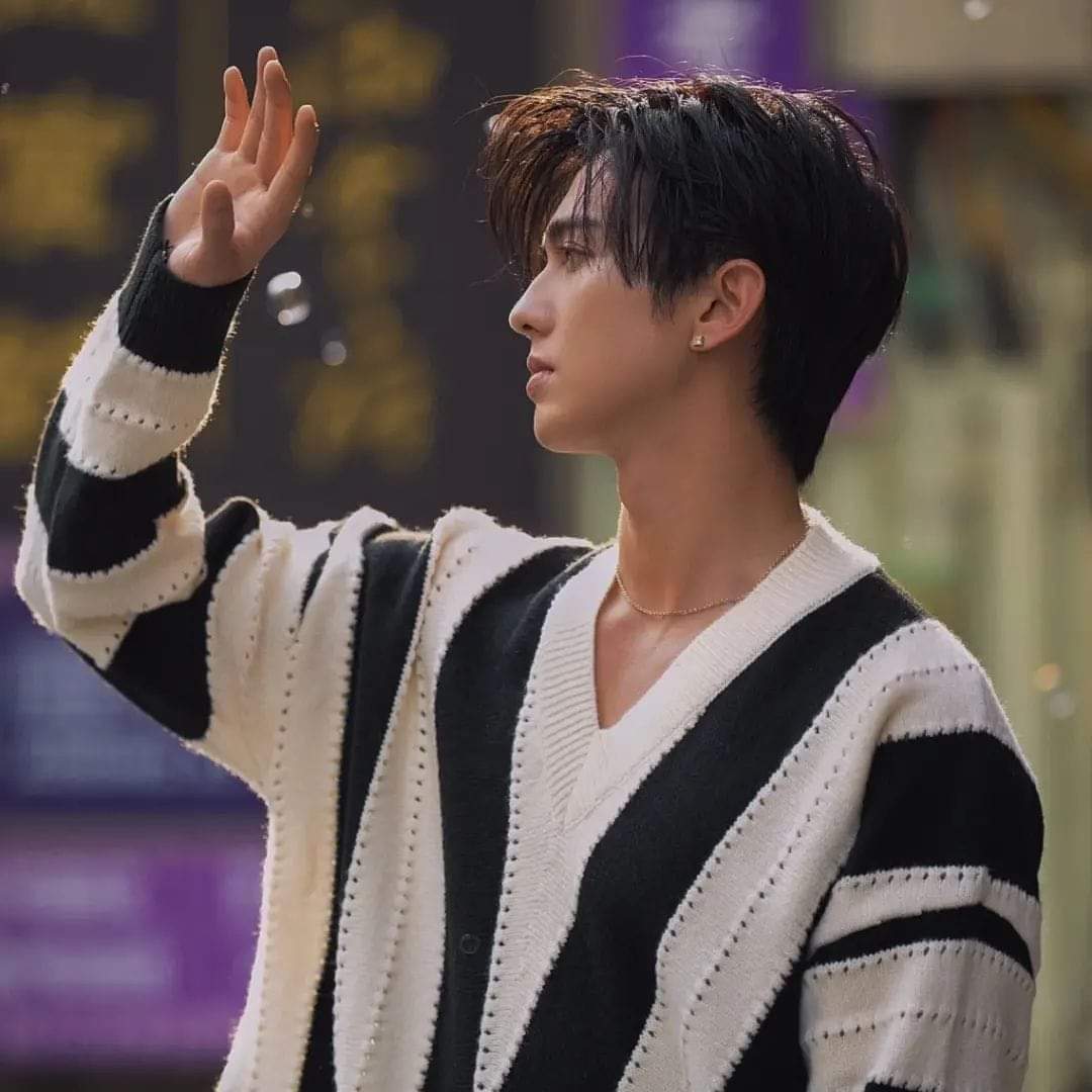 Imagine i'm dating with you. 🖤