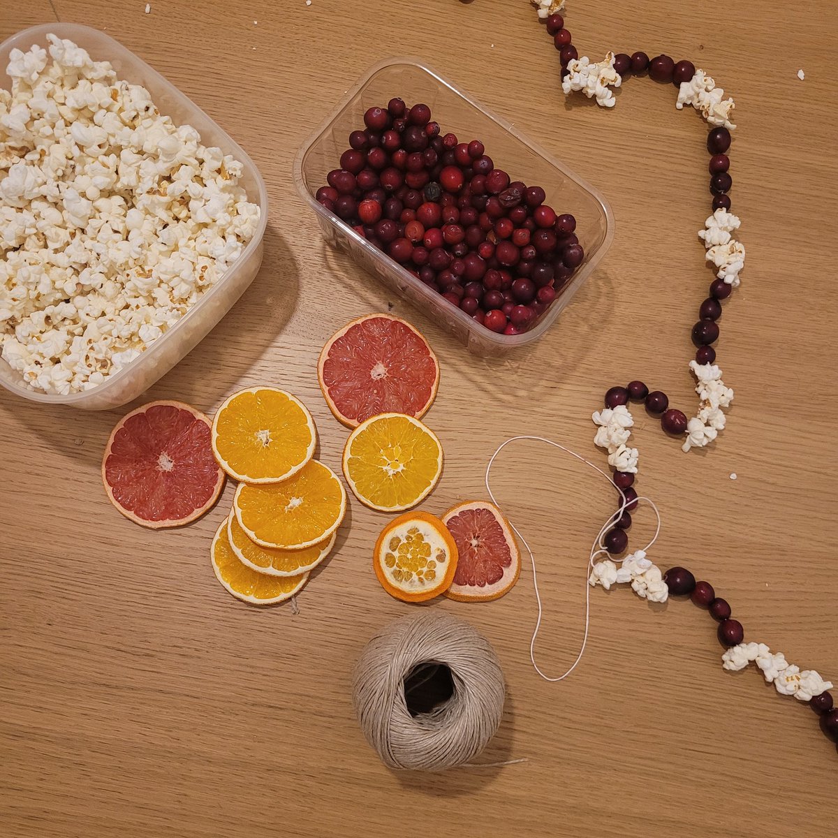 Weihnachtsschmuck basteln🌲 falls wer Tipps braucht...
