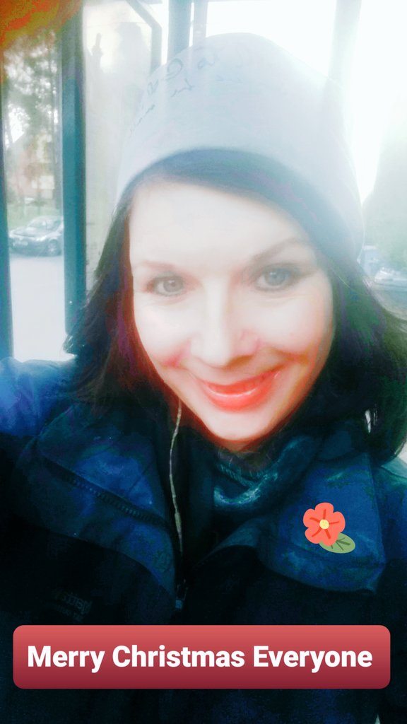 Bono66020372's tweet photo. #Breezefilter I'm standing at the #busstop because I'm back #onthebuses Song #Georgeformby - #Leaningonalamppost. My friend @AndyJenkin6 can #mimic George Formby &amp; other #singers like #Neilsedaka &amp; he #imitates #Actors like #Petersellers &amp; #StephenLewis  (#Blakey) - #onthebuses ! https://t.co/oji3jJBFlV