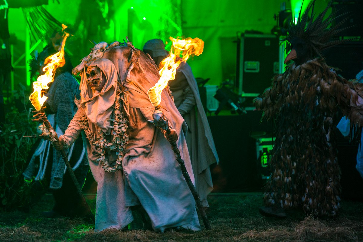 KerryCoArts's tweet photo. 172 Events took place &amp; 563 arts professionals were supported by the @DeptCulturelRL’s #LocalLive Performance Programming Scheme Phases 3 &amp; 4 in Kerry in 2022

Take a look back at all of the events on https://t.co/FaOduSvWCw and https://t.co/XtINlc3Nut

Supported by @countykerry https://t.co/CEpj39hduN