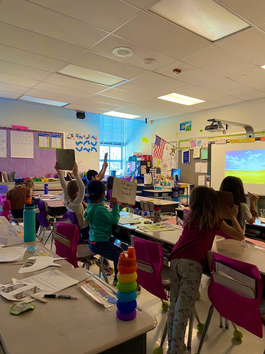 GermantownPrin's tweet photo. Today I was able to experience some great reader’s theater in second grade. When one group was shy, their classmates cheered them on with signs of encouragement. ❤️#FollowTheirLead #BeKindAndStandUp @KatieG_MCPS @livinginthegift https://t.co/mhh9U442h1