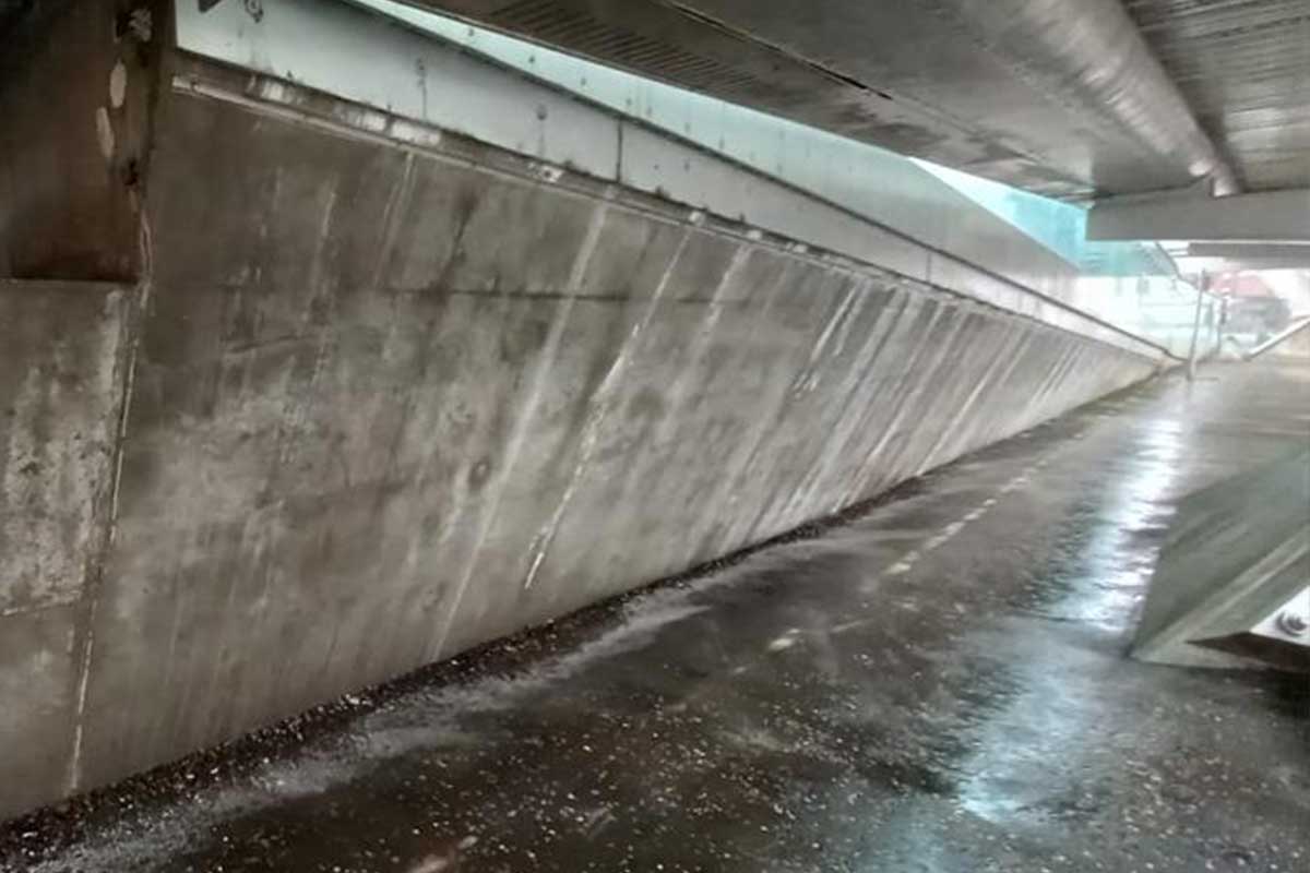 getridofgum's tweet image. The Go-Gum Limited Street Cleaning Team recently tackled #GraffitiRemoval and #StickerRemoval from the iconic London Millennium Footbridge 🌉 for @cityoflondon

getridofgum.com/graffiti-and-s…