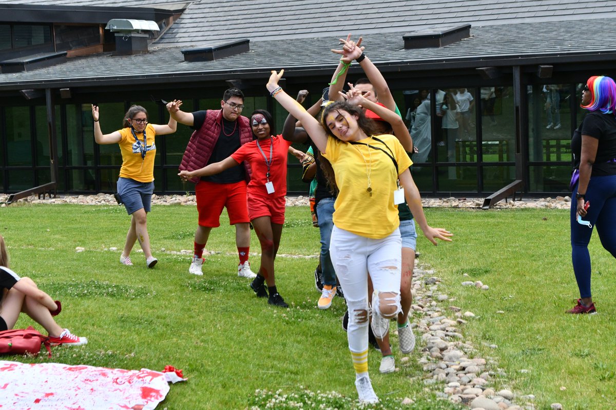 BreakthroughKD's tweet image. Breakthrough is now recruiting 6TH GRADE STUDENTS! Please visit our website (breakthroughdenver.org/prospective-st…) and SUBMIT AN APPLICATION today! The DEADLINE TO APPLY is February 24, 2023, so the sooner you apply, the better!

Learn more about Breakthrough! youtu.be/q2F4VER0Yp4