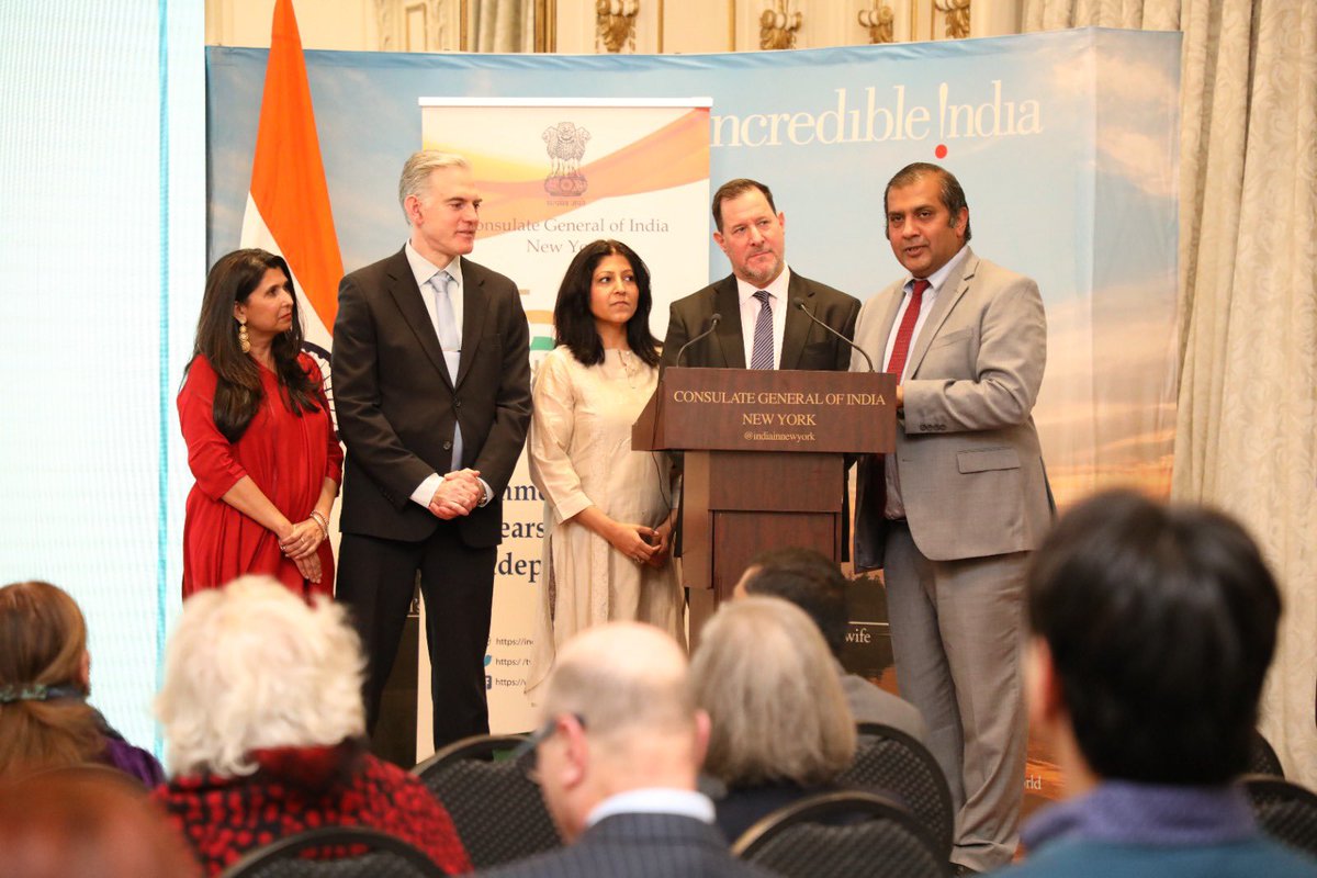 IndiainNewYork's tweet photo. #AzadiKaAmritMahotsav 

A testimony to the strong relations between India, US &amp; Israel &amp; our shared heritage!

@IndiainNewYork celebrated the festival of #Hanukkah in presence of eminent members of Jewish &amp; Indian🇮🇳community &amp; the diplomatic corps.

@MEAIndia 
@IndianEmbassyUS https://t.co/mWd4VksQcF