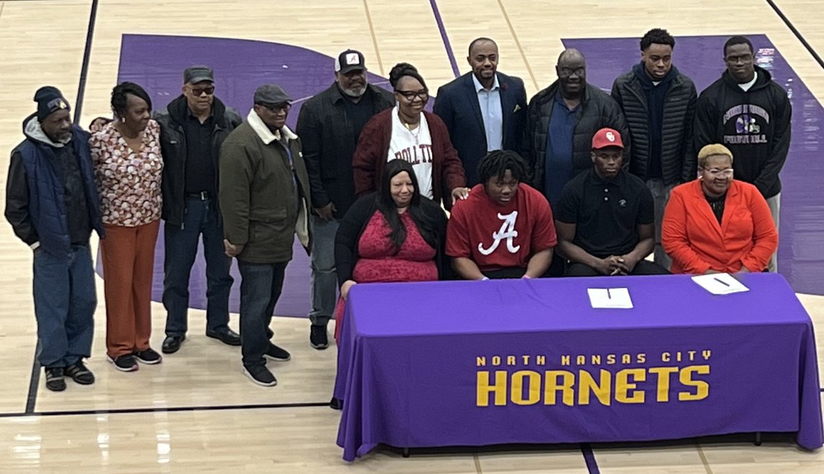 Coach Leon Douglas tweet media