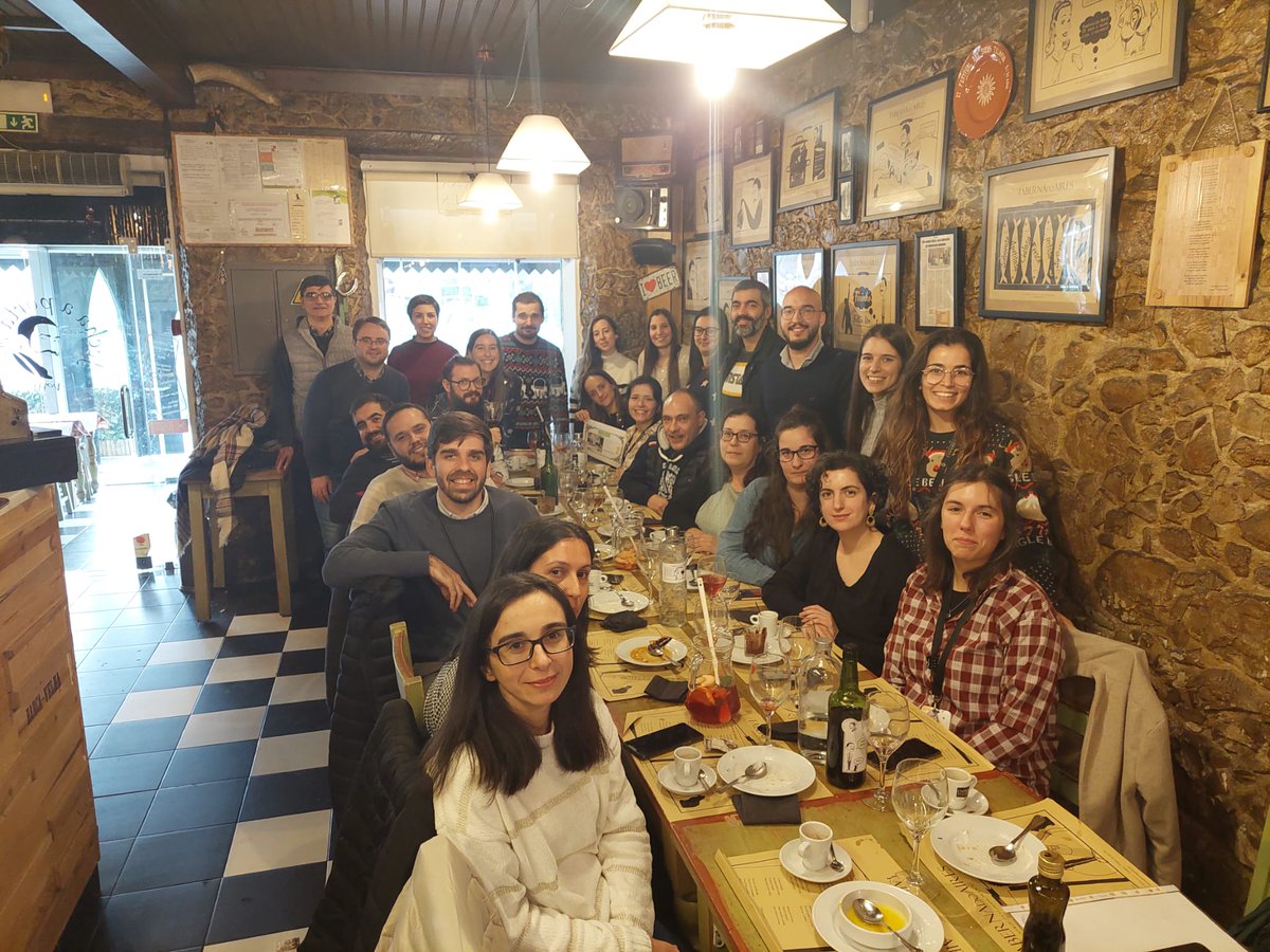 PolySyc's tweet image. Last Monday, some members of the Polysyc got together for a lunch to celebrate the Christmas.
Polysyc wishes Merry Christmas to everyone 🎄🎅☃️🌟