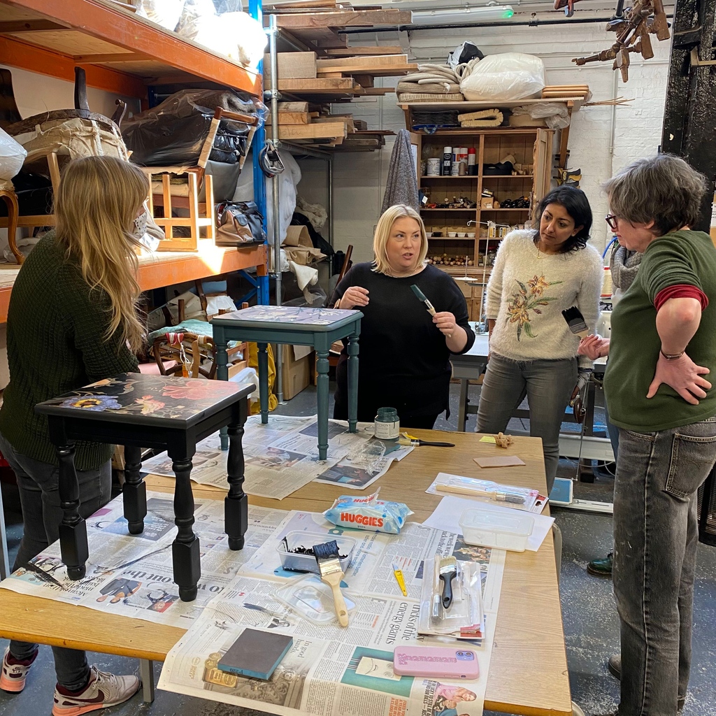 schoolofstuff's tweet image. Sarah-Jane Jacovou will share her trade secrets on our Furniture Upcycling course in Feb. You’ll take home a lovely table which shows off your careful selection of pattern &amp;amp; colour. ⁠
Need a last minute gift? Ideal for a furniture enthusiast. ⁠

theschoolofstuff.co.uk/courses/furnit…