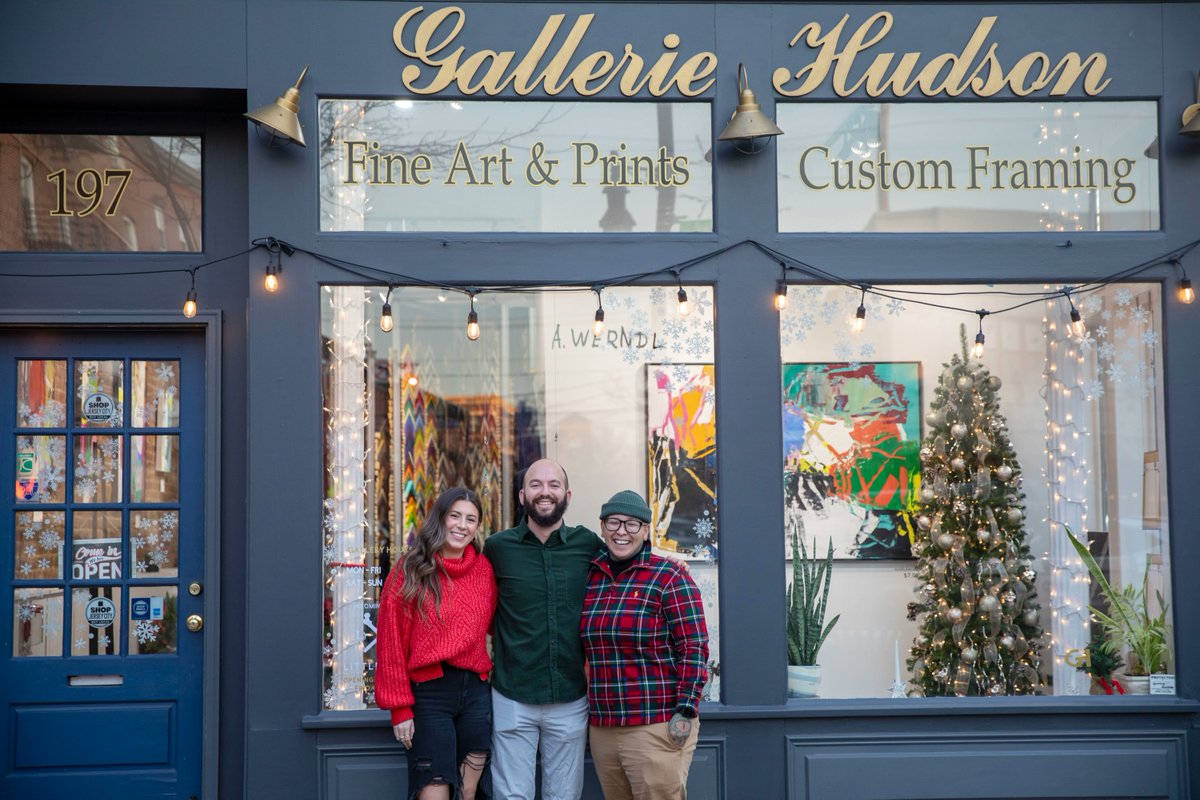 JerseyCity's tweet photo. The team at Gallerie Hudson is ready to give customers personal service to frame art or help you to invest in local artists' work. The shop opened in 2005 and was is located at 197 Newark Ave, Jersey Ave, at the end of the Pedestrian Plaza.
#JCstorefronts #signcollective https://t.co/5q0Z9wKq98