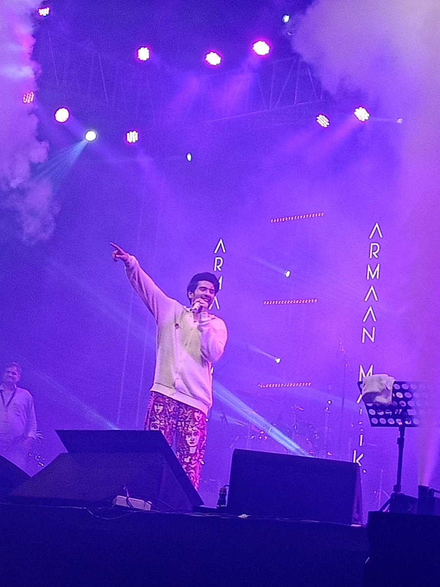 armaalsjunkie's tweet photo. 15 YEARS OF ARMAAN MALIK
#indoreLive #ArmaanMalikLive #Concert #No1YaariJam https://t.co/FVKbcZo9Mf