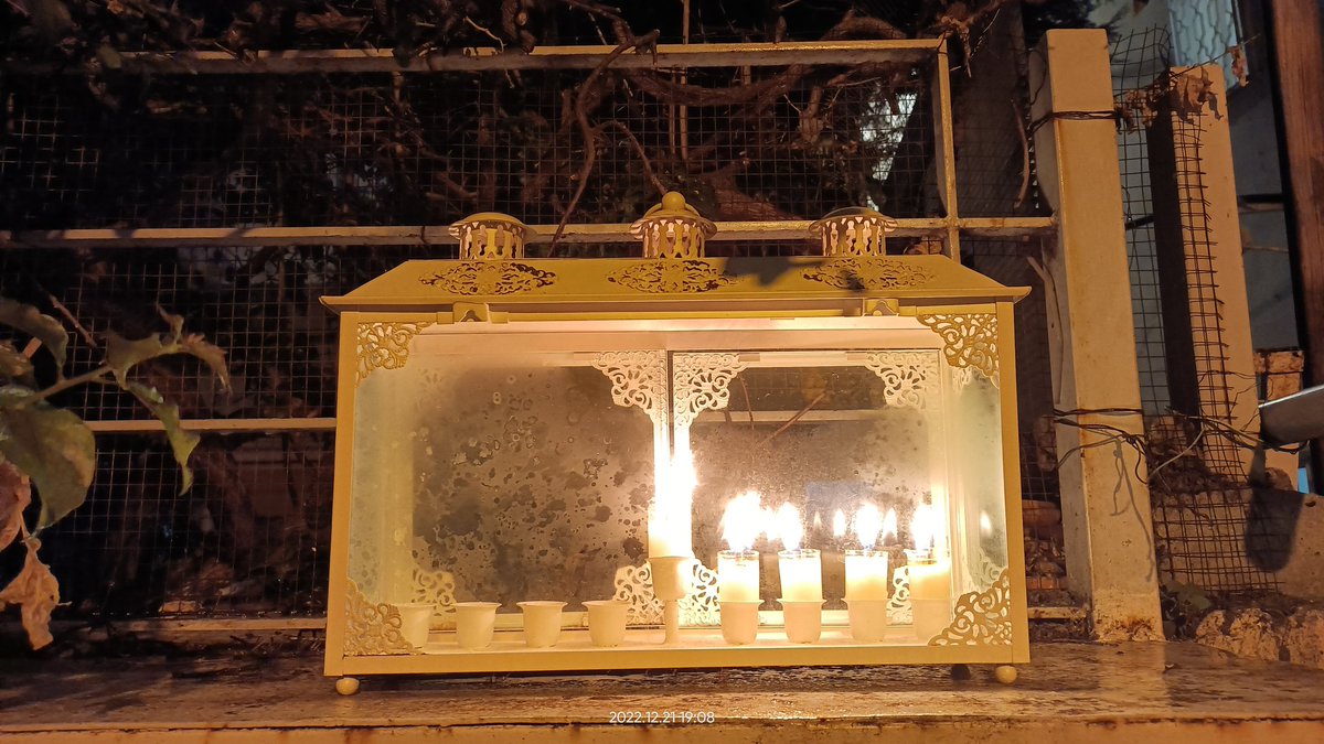 Sassy_Khat's tweet photo. Happy #fourthnight of #Chanukah! 🕎 ❤‍🔥 https://t.co/nA6NxCdXKt