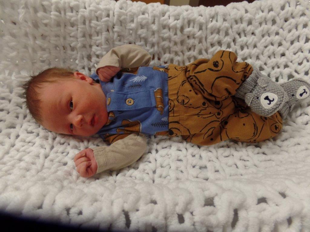LakesReglHealth's tweet photo. Handsome little dude! 😍

Ryder Jon
11/30/22 at 10:05am
7lbs 2oz, 20.75 inches
Parents: McKenzie and Tyler https://t.co/aTuZVXxuvF