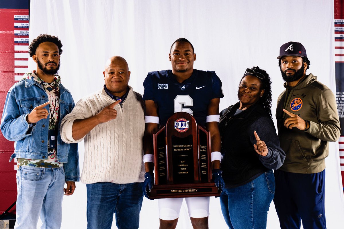 CoachKamSmith_'s tweet photo. #AllforSAMford 🐶 https://t.co/EwU9FhboRO