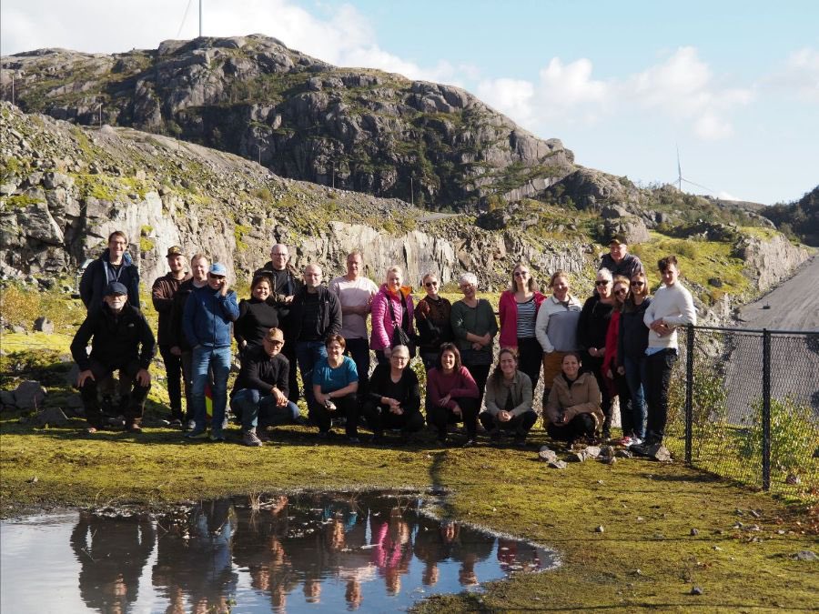 Finding a blend and a balance across disciplines, research tools, and livelihood sectors: ArcticHubs annual meeting 2022! #newsletter is out you can get it too 👉🏻 luke.us1.list-manage.com/track/click?u=… @ArcticHubs @GlobalGeoparks @unescoEARTH