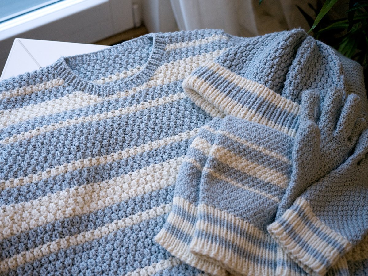 Wyndlestraw's tweet photo. New blogpost! We were in Sweden recently &amp; were reminded of just how early autumn can turn to winter in these northern climes. So I was glad to have a set of warm winter woollies on hand! 

Please click here to read more: https://t.co/UDDZIy89gA
#knitting  #winterknitting #Sweden https://t.co/zzlsLWqGO9