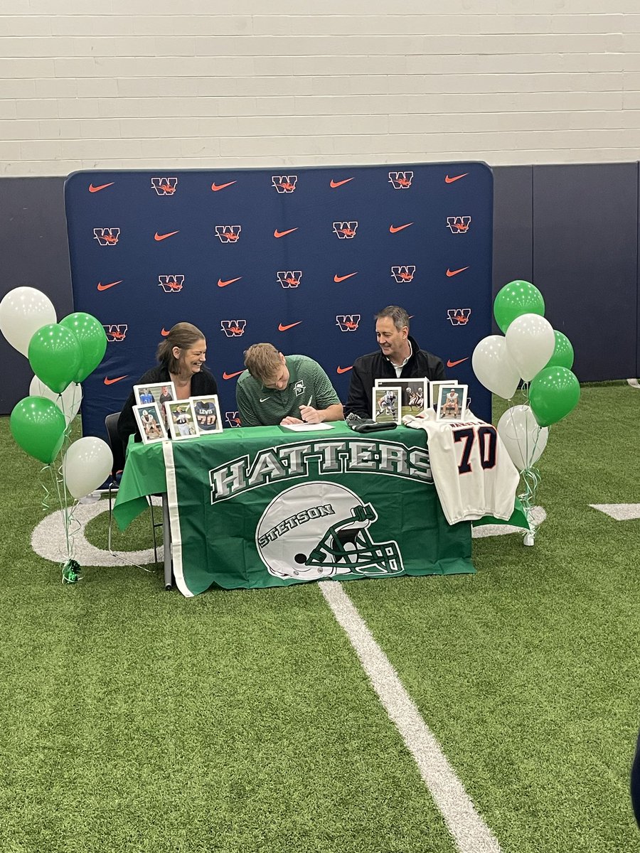 coltonlewis2023's tweet photo. Official ✍️ @StetsonFootball @coachbkyoung @CoachEberhardt_ @BlueChipOL @WakelandFTball https://t.co/ZcZvNU8C0W