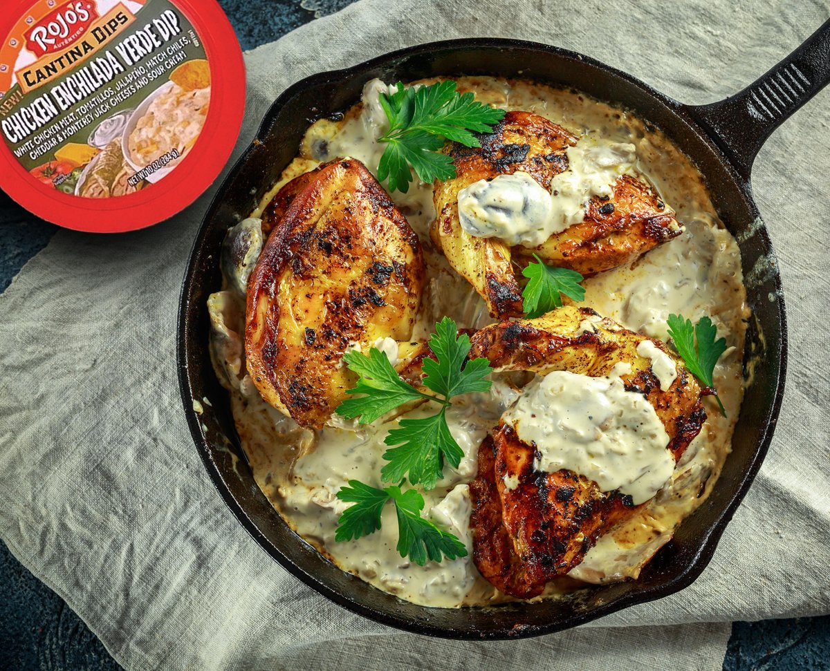 This skillet chicken dish has all the taste of chicken enchiladas without all the trouble and calories. Make this recipe easy and delicious when you use Rojo’s® Chicken Enchilada Verde Dip.