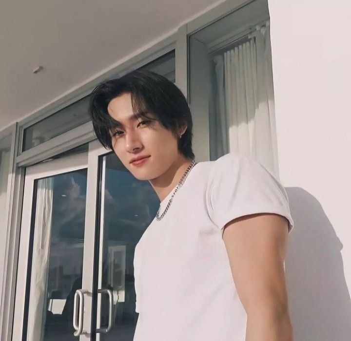 imchang_hot's tweet photo. ✨🤍 https://t.co/QKOmfdk5y8