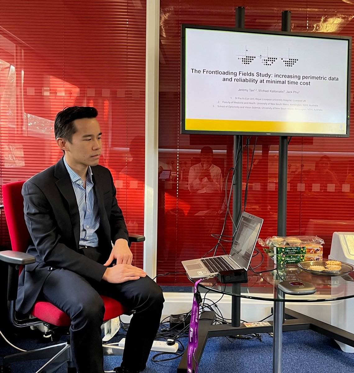 A belated post for a recent lab visit – A really nice talk from Jeremy Tan currently at <a href="/StPaulsNews/">St Paul’s News 💙</a>
#ophthalmology #visualfield #perimetry #glaucoma