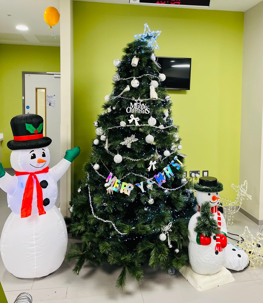 A BIG #ThankYou to Jones engineering for donating a Christmas tree and decorations to CHI at Tallaght and making our Emergency Care Unit such a festive and cheery place for our patients and families 🎅🎄❄️ #ourchildrenshospital