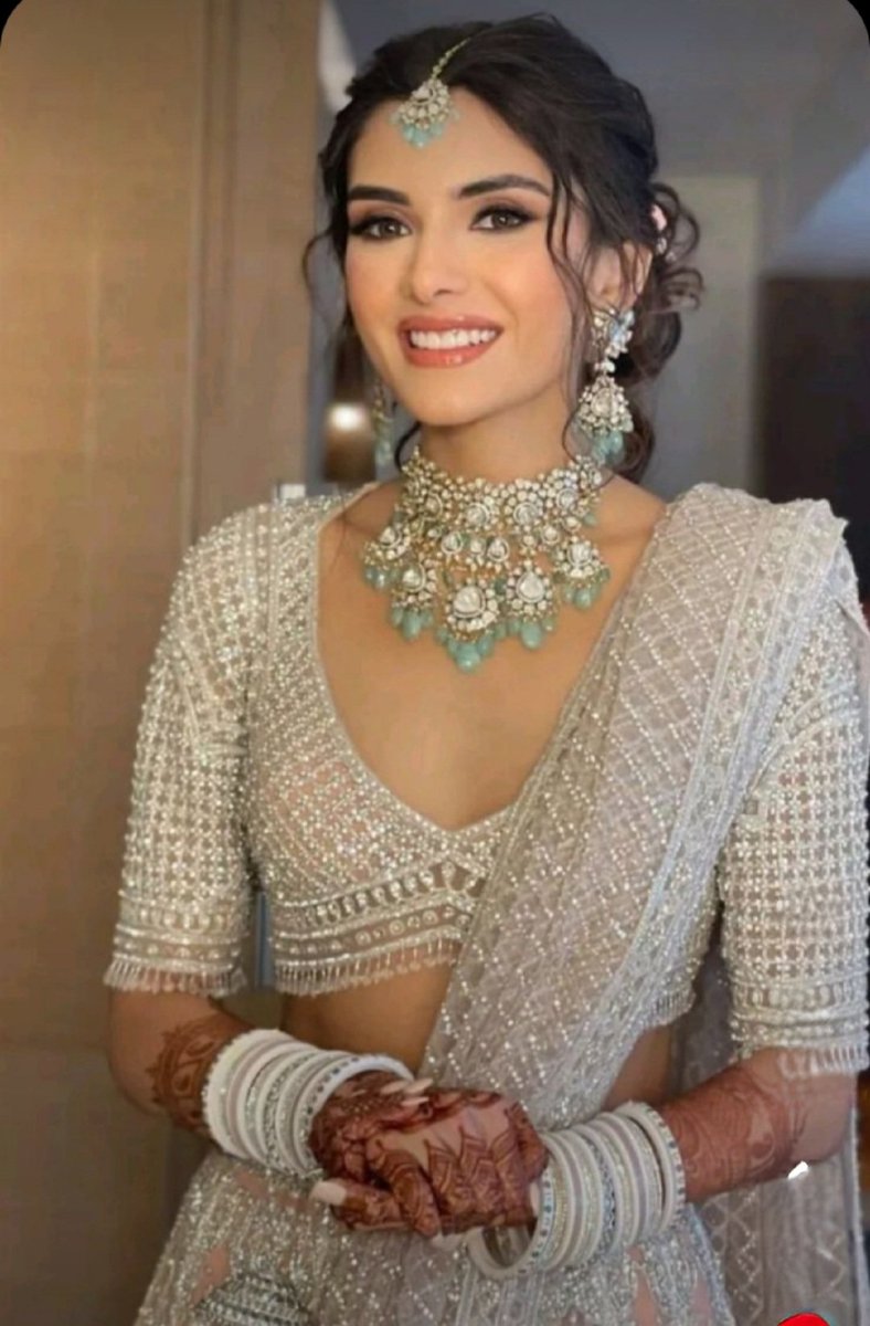 BespokeSjms's tweet photo. When a bride does rock a nude-coloured lehenga, there is just this effortless classiness that gets infused into the look. Here is bride with a nude &amp; pink outfit, and we are loving it. #marriedlife  #lovelife  #weddingclothes #weddingdress #weddinginspiration #weddingideas# shadi https://t.co/KvY1UBKtRO