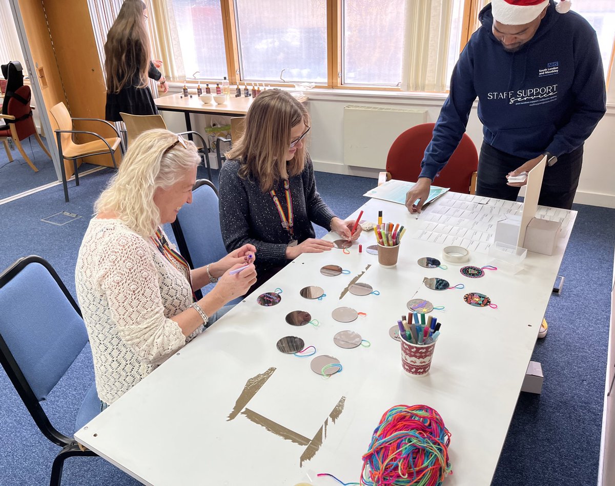 Uma Bartlett tweet media