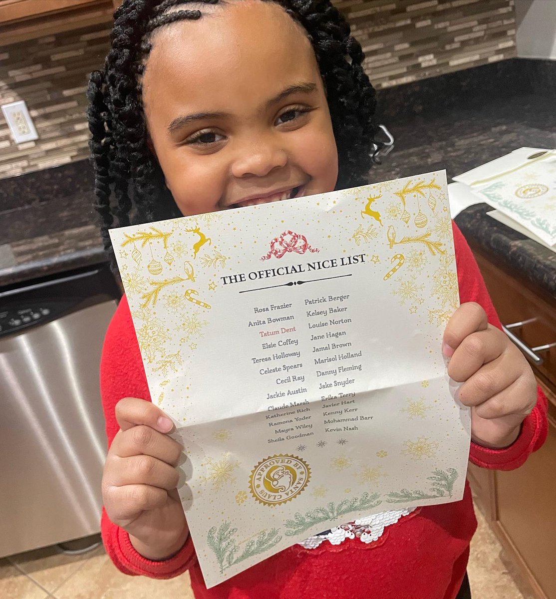 TJD_1908's tweet photo. When you have OFFICIALLY made Santa’s Nice List‼️📝🎅🏼👏🏽❤️🫶🏽
#Believe #Santasnicelist #Betternotpout #Betternotcry #Tistheseason #Joytothegirl #Northpoleshenanigans https://t.co/w61QL1z3nk