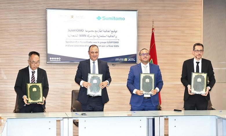lematinpointma's tweet photo. Un Accord Cadre relatif au développement de projets industriels dans les activités de fabrication de câblage et composants a été signé, mercredi 21 Décembre 2022, à Rabat.

#accord #industrie #fabrication #cablage #automobile  https://t.co/r4ucbsSnp8 https://t.co/NNalHKzkHU