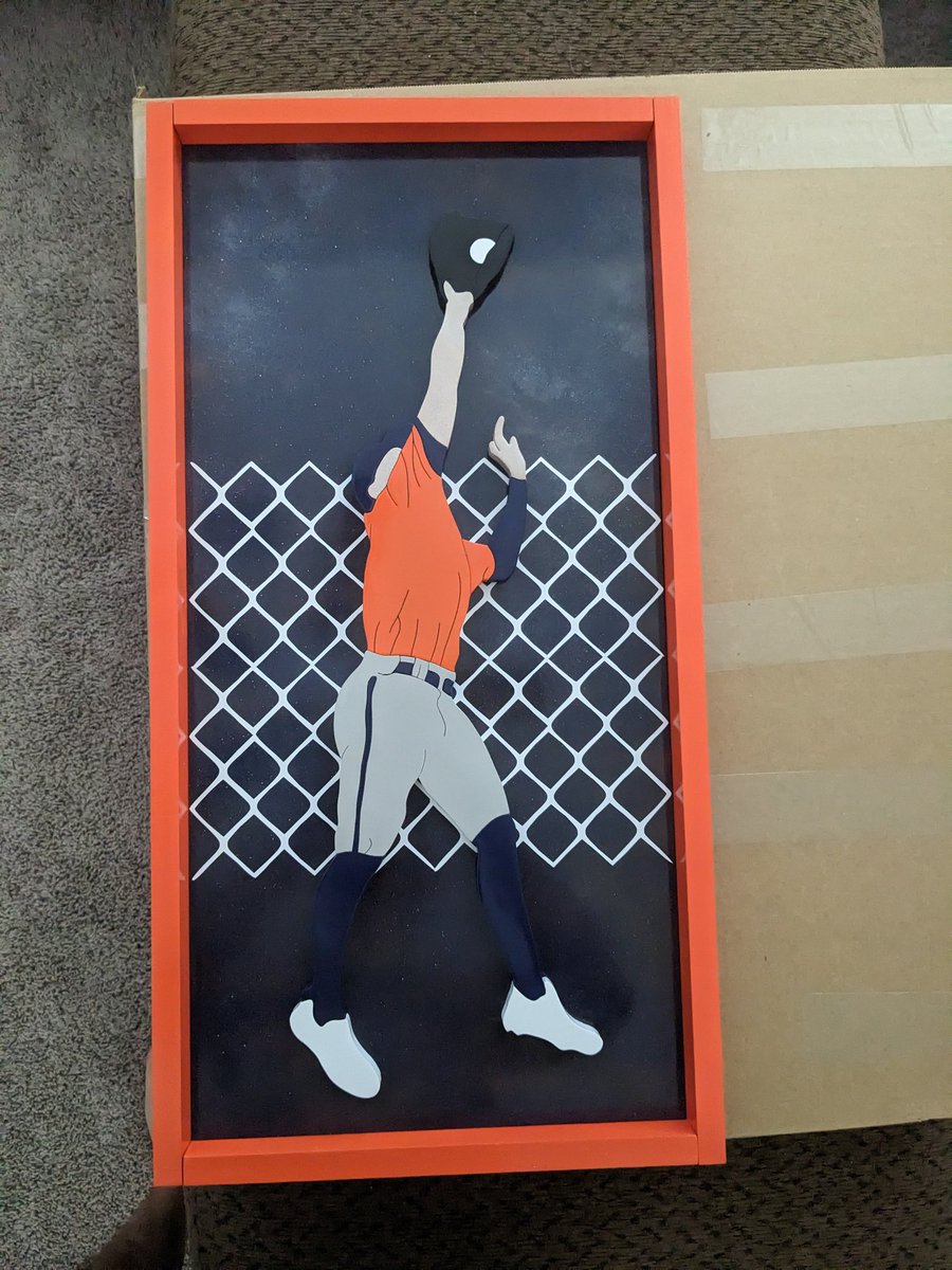 RandyGuzman17's tweet photo. Yo @chazzyfizzz , I handmade your clutch Game 5 catch out of wood. Would be willing to trade it to you for snacks for my classroom (I bribe kids with food 🤷). Holler if you're interested! #levelup #worldchamps #astros #scrollsawart https://t.co/tLhvULsAlF